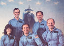 La astronauta Sally Ride junto a sus compa&ntilde;eros de la tripulaci&oacute;n STS-7