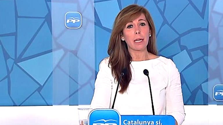 S&aacute;nchez-Camacho insta a l&iacute;deres pol&iacute;ticos a imitar a Rajoy y publicar su renta