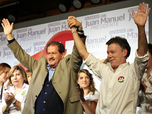 Juan Manuel Santos se impone a Antanas Mockus en las elecciones de Colombia