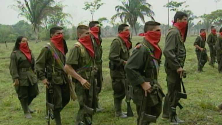 El presidente Santos rechaza un diálogo entre las FARC y el ELN