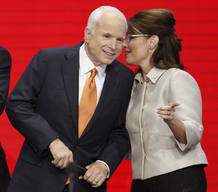 Sarah Palin y John McCain, candidatos a la presidencia y viceperesidencia de Estados Unidos, en la Convenci&oacute;n Republicana de Saint Paul, Minnesota.