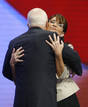 Sarah Palin y John McCain en Saint Paul, Minnesota, durante la Convenci&oacute;n Republicana en la que son designados candidato a la presidencia y candidata a la vicepresidencia por el Partido Republicano.