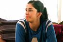 Sarah Silverman es la hermanastra de Michelle Williams en Take this waltz. La actriz es conocida por sus papeles secundarios en pel&iacute;culas c&oacute;micas y por conducir su propio programa, The Sarah Silverman Show.