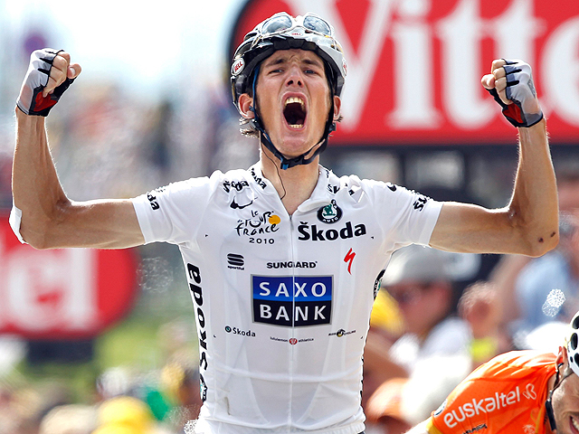 Schleck muestra su poder&iacute;o en la primera etapa alpina
