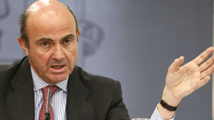 Ver v&iacute;deo  'Se acabaron los sueldos millonarios para los banqueros que hayan recibido dinero p&uacute;blico'