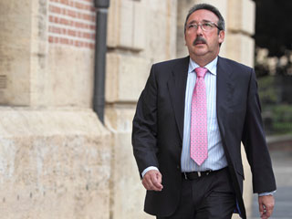 Ver v&iacute;deo  'Se inicia la vista contra Camps por cohecho impropio'