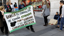 Ir al Video&nbsp;Se presentan dos nuevas querellas por las preferentes de Bankia que apuntan al anterior presidente de la CNMV