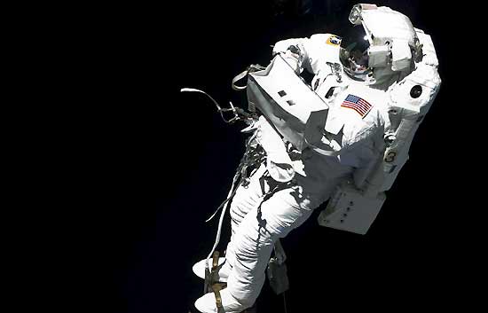 Segundo paseo espacial fuera de la Estaci�n Internacional