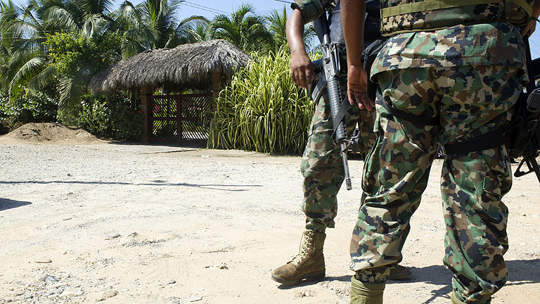 Los seis detenidos por la violaci&oacute;n de un grupo de espa&ntilde;olas cerca de Acapulco confiesan su implicaci&oacute;n