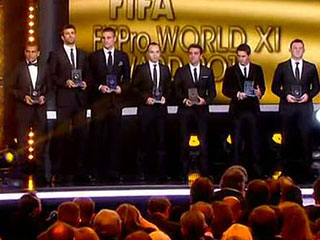Ver v&iacute;deo  'Seis espa&ntilde;oles en el once ideal de la FIFA'