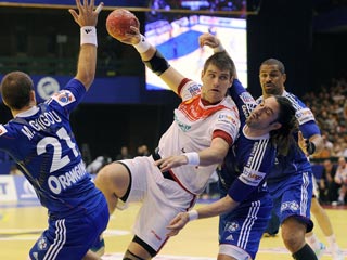 Ver v&iacute;deo  'La selecci&oacute;n de balonmano derriba a Francia'