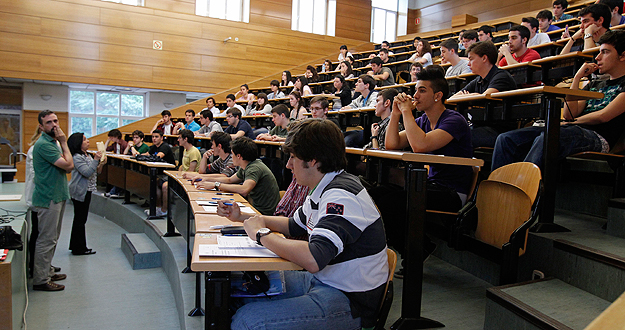 Esta semana han comenzado en toda Espa&ntilde;a las pruebas de acceso a la universidad, la temida selectividad. Solo en Madrid est&aacute;ban convocados 25.000 alumnos