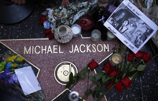 A&uacute;n no se sabe con seguridad ni d&oacute;nde ni cu&aacute;ndo ser&aacute; el entierro de Michael Jackson