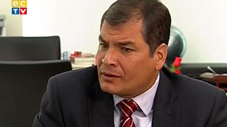 Correa advierte que un asalto a la embajada ser&iacute;a un suicidio