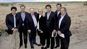 Ver v&iacute;deo  'Sheldon Adelson decidir&aacute; este mes d&oacute;nde instala su proyecto Eurovegas'