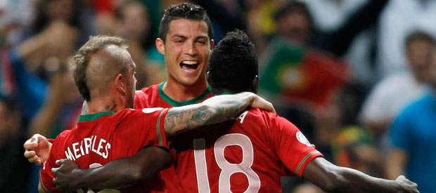 Silvestre Varela celebra su gol ante Azerbaiy&aacute;n.