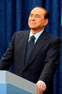 El primer ministro italiano ya piensa en un Milan sin Ancelotti.