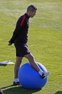 El t&eacute;cnico del Atl&eacute;tico de Madrid, Diego Pablo Simeone, durante un entrenamiento del equipo.