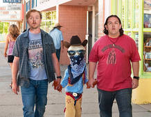 Simon Pegg, Nick Frost y Paul homenajeando a ET