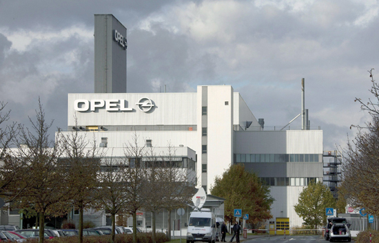 Los sindicatos alemanes han convocado huelgas de advertencia tras la suspensi�n de la venta de Opel