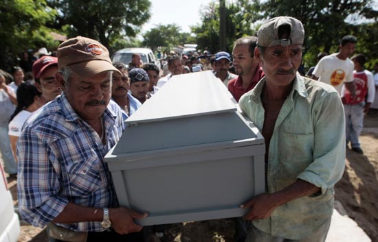 En Honduras se siguen produciendo heridos en las horas del toque de queda