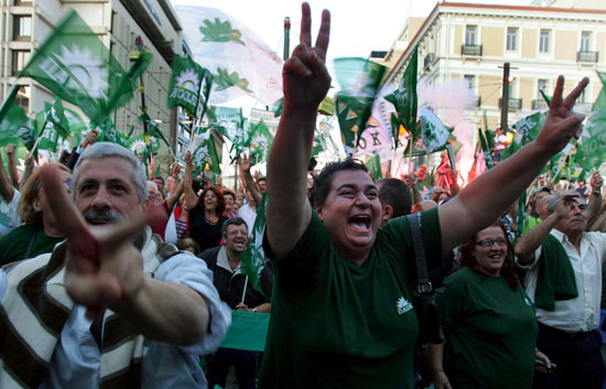 Los socialistas ganan con mayor&iacute;a absoluta en Grecia