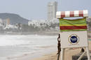 Un socorrista en la playa de Mazatl&aacute;n en la costa del Pac&iacute;fico