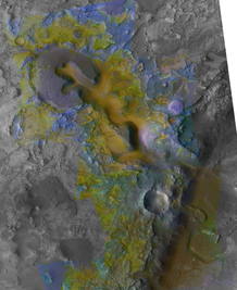 Fotografía en la que se observan minerales detectados por la sonda "Mars Reconnaissance Orbiter" (MRO) en la superficie de Marte. Fotografía en la que se observan minerales detectados por la sonda "Mars Reconnaissance Orbiter" (MRO) en la superficie de Marte.