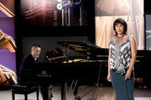 la soprano &Aacute;ngeles Blancas interpreta, acompa&ntilde;ada al piano por Aurelio Viribay