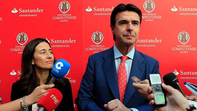 Soria asegura que es "metaf&iacute;sicamente imposible" elevar las ayudas en el sector minero
