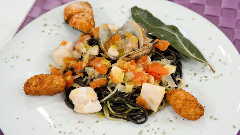 Saber cocinar - Spaguetti a la marinera picantes 