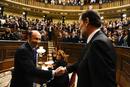 Alfredo P&eacute;rez Rubalcaba saluda al que ha sido su rival durante las pasadas elecciones.