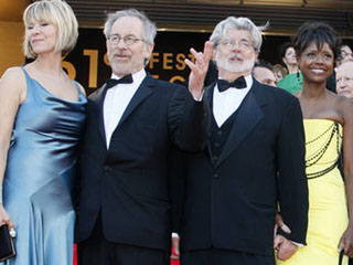 Ver v&iacute;deo  'Spielberg, Malick o Almod&oacute;var podr&iacute;an ser los protagonistas de los Oscar 2012'