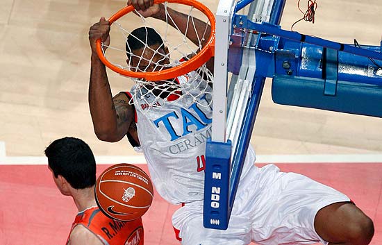 No fue Rakocevic, sino Splitter y Vidal