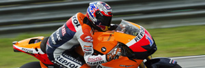 Stoner marca el ritmo en la segunda jornada de Sepang Stoner marca el ritmo en la segunda jornada de Sepang