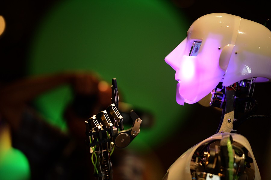 <strong>Robots como ni&ntilde;os y para ni&ntilde;os</strong>