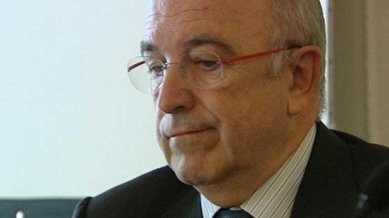 Joaqu&iacute;n Almunia sugiere que se abra una l&iacute;nea de cr&eacute;dito para los afectados por preferentes