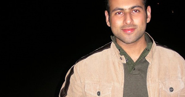 Sumit Batheja tiene 26 años y lleva dos trabajando en Bollywood. Sumit Batheja tiene 26 años y lleva dos trabajando en Bollywood.