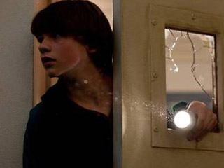 Ver v&iacute;deo  ''Super 8', la mezcla de g&eacute;neros de Abrams y Spielberg'