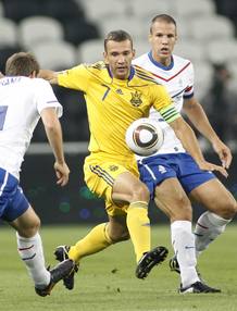 A sus 34 a&ntilde;os, Andriy Shevchenko sigue haciendo goles, ahora en el Dinamo de Kiev