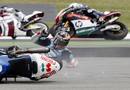 Julian Simon (Suter) sufre una ca&iacute;da en el circuito de Montmel&oacute;