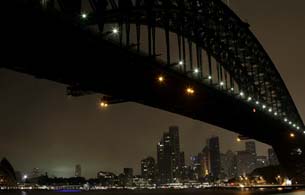 Ver v&iacute;deo  'Sydney comenz&oacute; con el Apag&oacute;n por el Planeta'