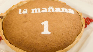 Tarta de Santiago al chocolate - Saber Cocinar - Postres