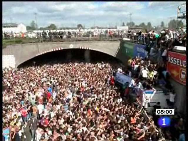 Telediario matinal en cuatro minutos - 26/07/10