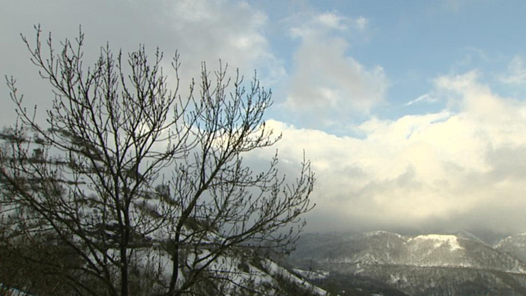 Viento fuerte en el norte y este peninsular y temperaturas en ascenso