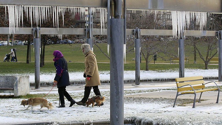 Este s&aacute;bado contin&uacute;a el temporal por fr&iacute;o y nieve