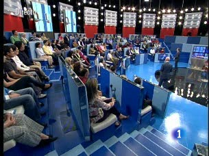 Ver v&iacute;deo  'Tengo una pregunta para usted - &iquest;D&oacute;nde se compra usted los trajes?'