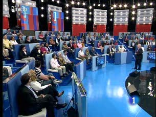 Ver v&iacute;deo  'Tengo una pregunta para usted - &iquest;Qu&eacute; piensa de las diferencias entre el sueldo de pol&iacute;ticos y parados?'