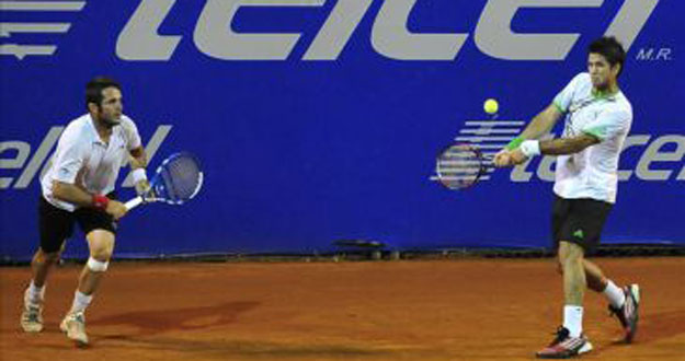 Los tenistas espa&ntilde;oles David Marrero (i) y Fernando Verdasco (d).