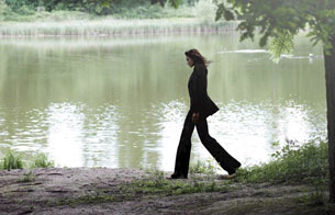 Ver v&iacute;deo  'Tercer disco de Carla Bruni a la venta'